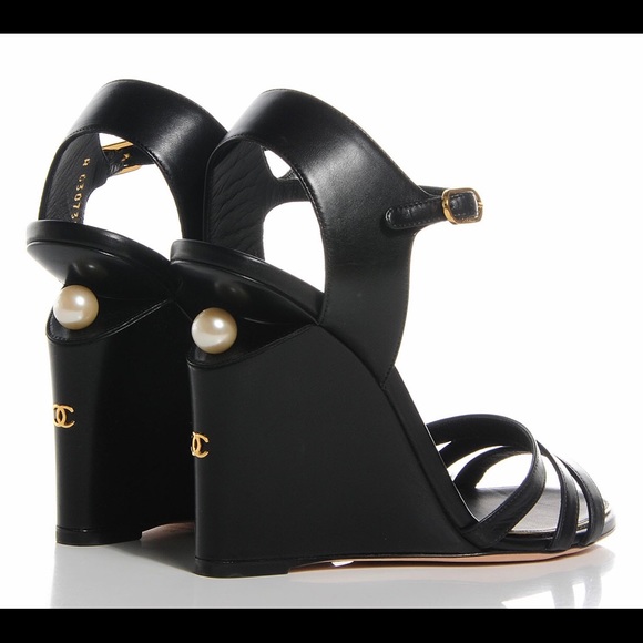 Chanel wedge shoes - Picture 1 of 4